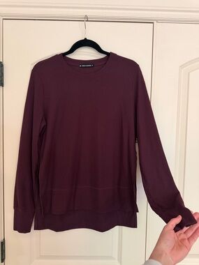 Vince Camuto Women’s Long Sleeve Crewneck Top - Burgundy - M